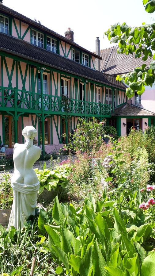 Le Jardin Des Merveilles Saint-Pierre-d'Autils Bagian luar foto