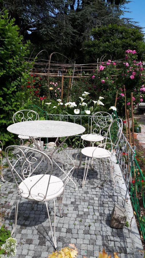 Le Jardin Des Merveilles Saint-Pierre-d'Autils Bagian luar foto